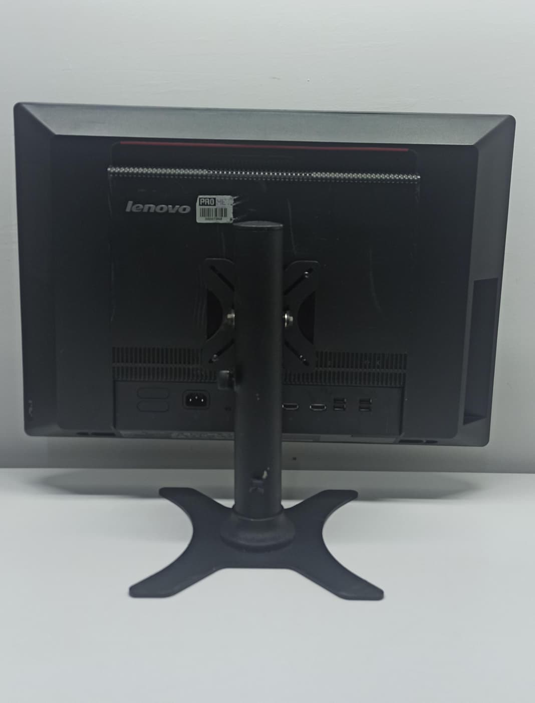 2.EL AIO LENOVO THİNK CENTER M92PZ İ5 3.NESİL 8GB RAM 120GB SSD O/B VGA