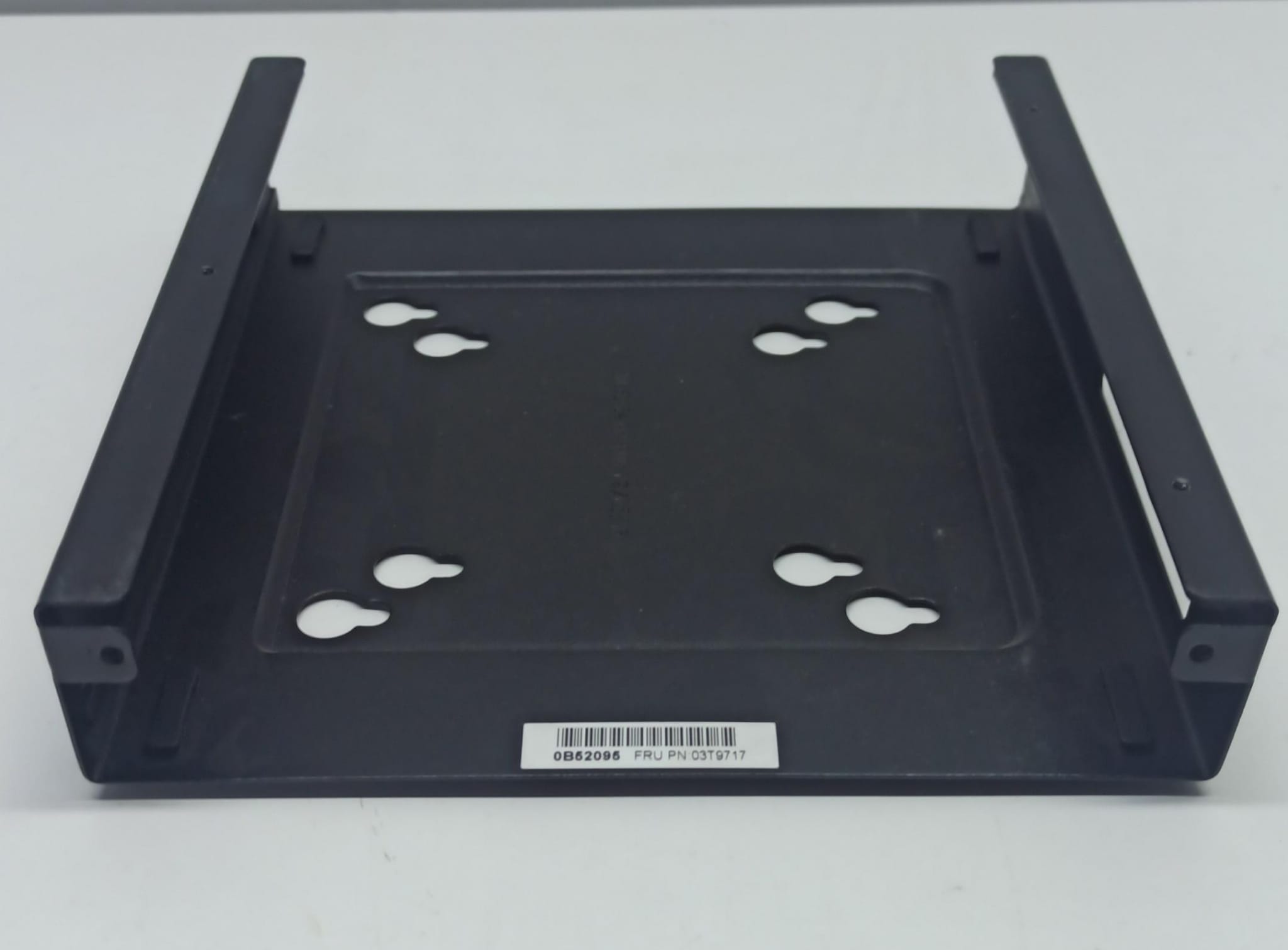 2.EL MİNİ PC ASKI APARATI METAL