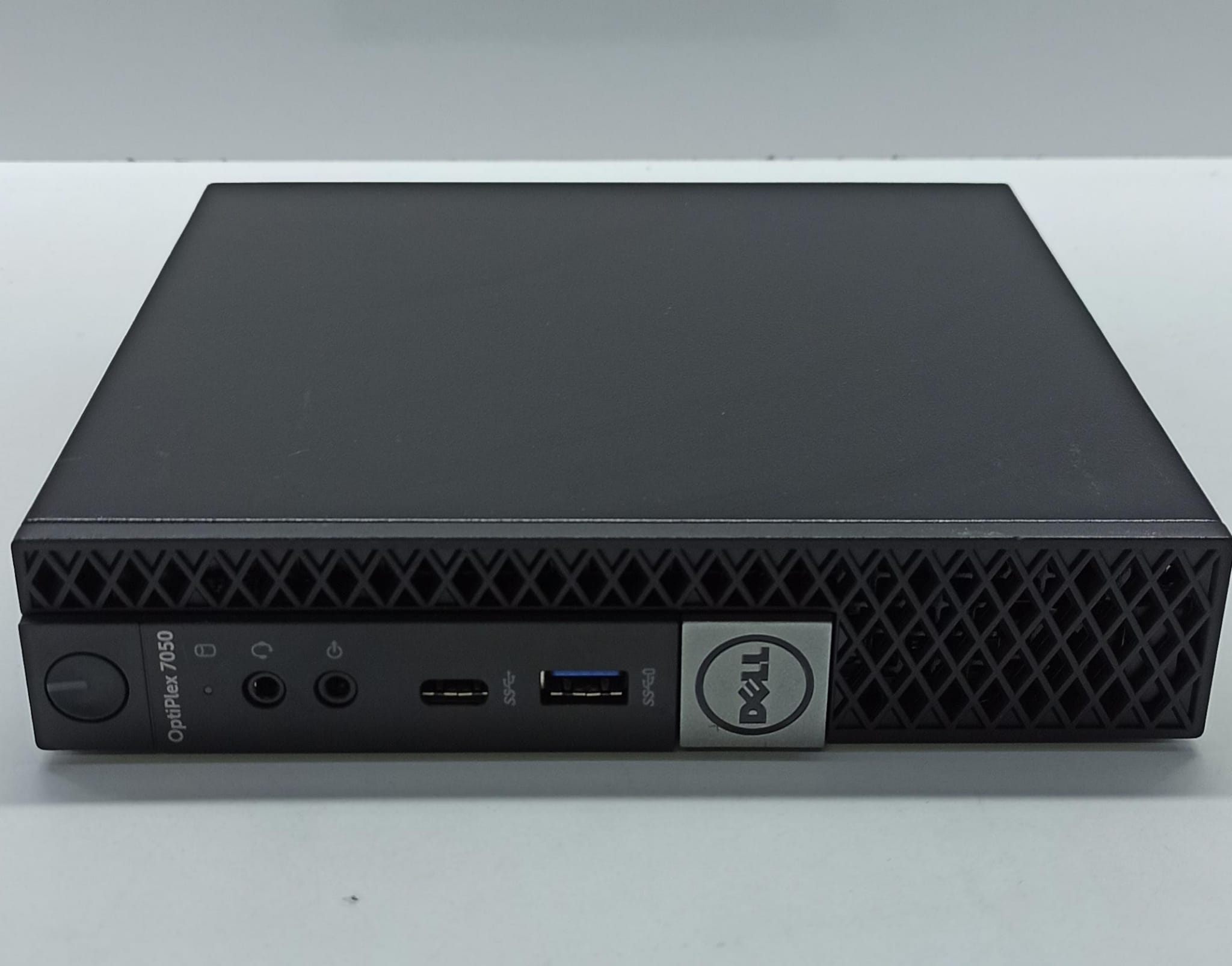 2.EL MİNİ PC DELL OPTİPLEX 7050 D10U İ3 6.NESİL 8GB DDR4 RAM 256GB SSD HDMI DP