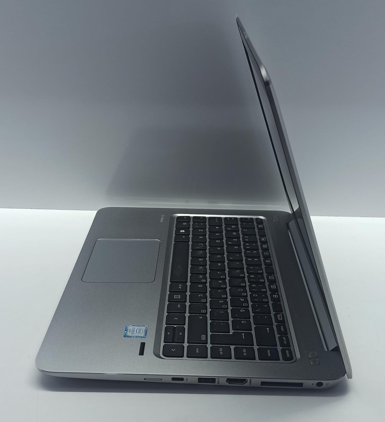 2.EL NB ''14 HP ELITEBOOK FOLIO 1040 G3 İ5 6.NESİL 8GB RAM 256GB M2