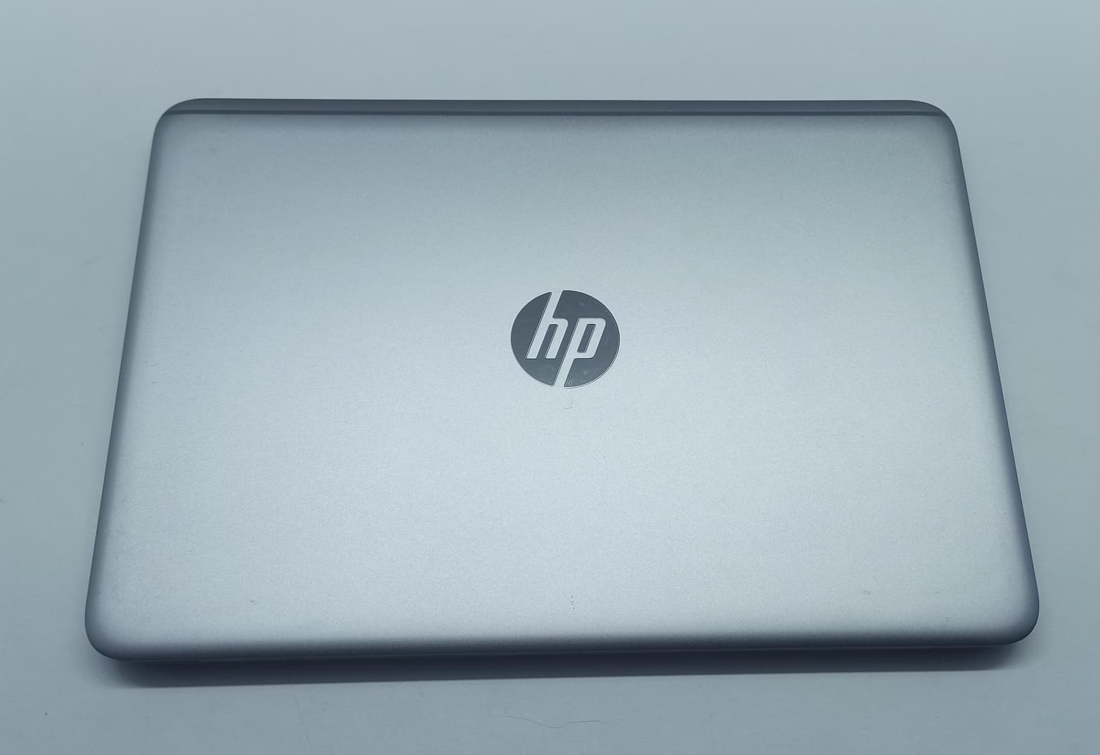 2.EL NB ''14 HP ELITEBOOK FOLIO 1040 G3 İ5 6.NESİL 8GB RAM 256GB M2