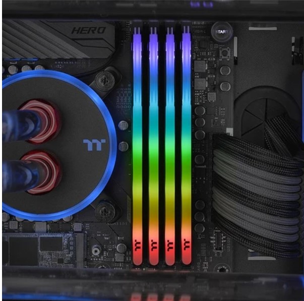 RAM PC 16GB DDR4 3200MHZ THERMALTAKE TOUGHRAM Z-ONE RGB SİYAH CL16 (2X8GB) DUAL BELLEK KİTİ